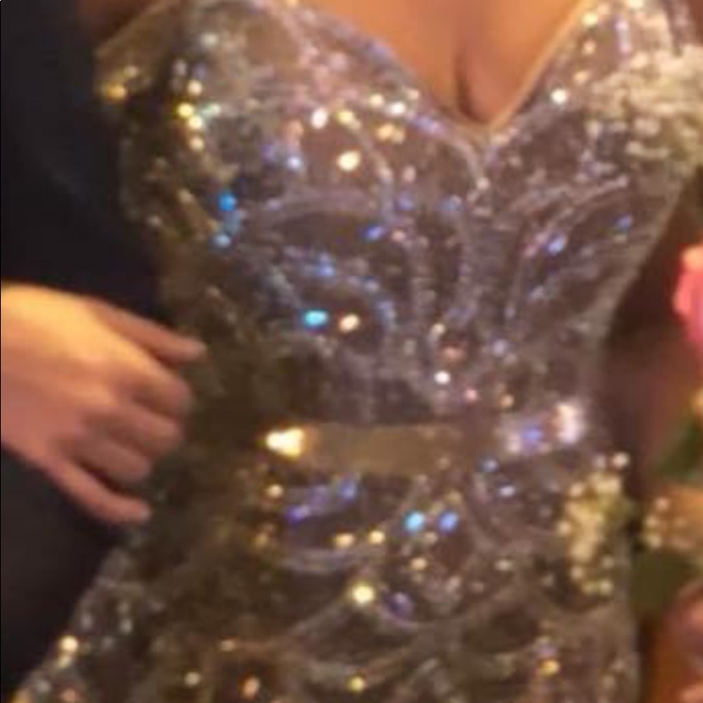 LUCCI LU Prom Dress - Picture 4 of 8